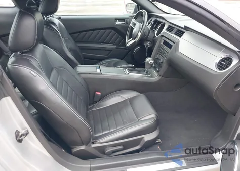 2010 Ford Mustang z USA, uszkodzony, nr VIN 1ZVBP8AN7A5144515